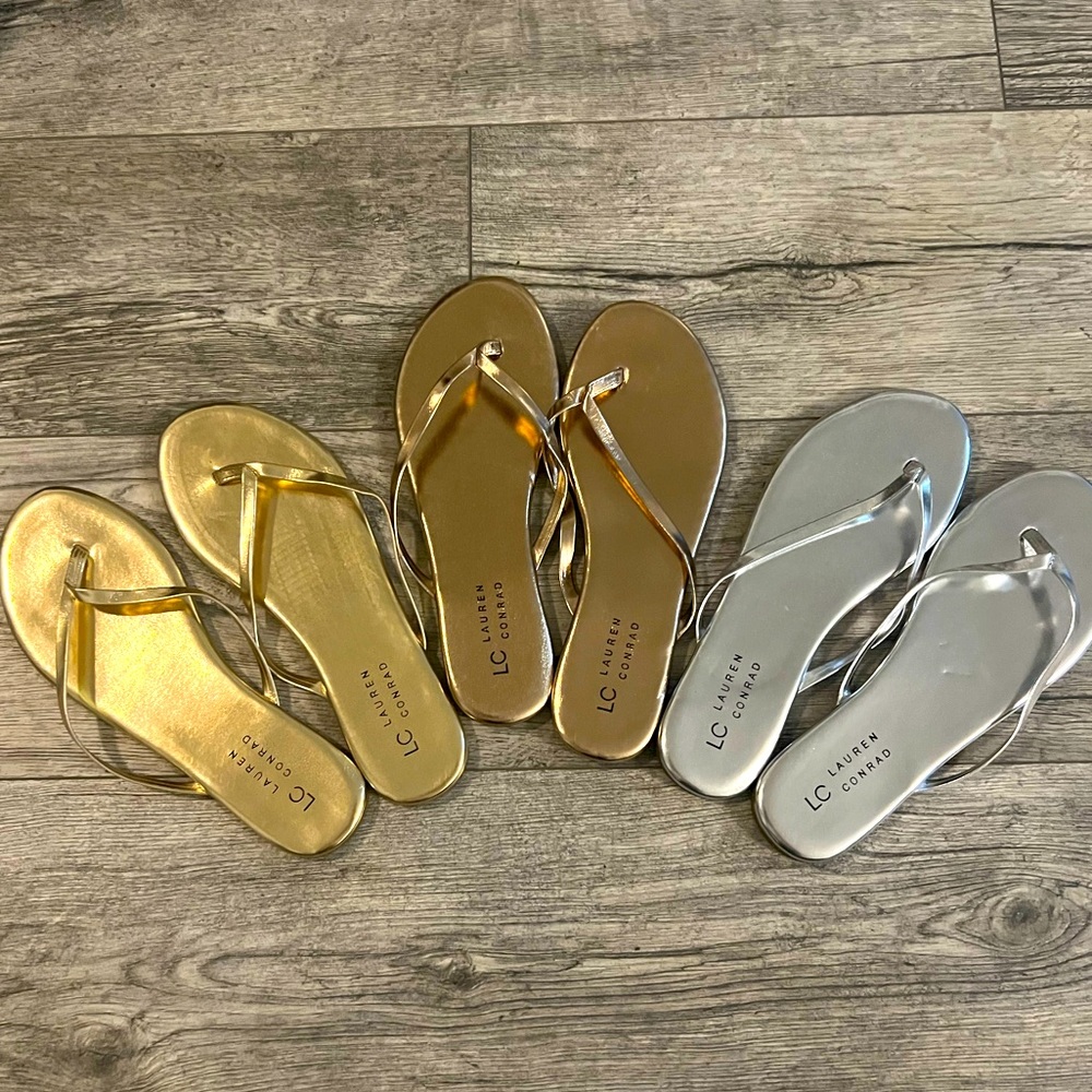 Lauren Conrad flip flops in rose gold, OR silver size 8